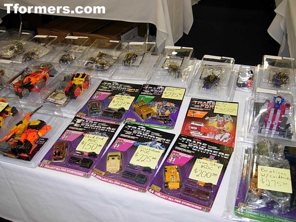 Botcon 2011 Dealers Room  (179 of 359)